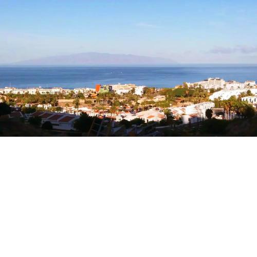 Spacious studio apartment with fantastic view of the sea 311