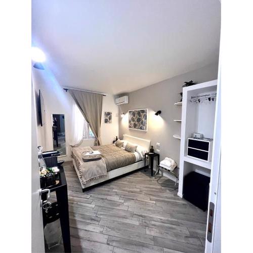 Spagna Rooms