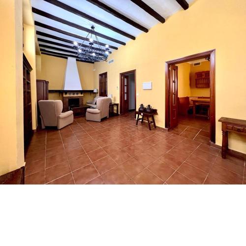Spanish style 3 bed apartment