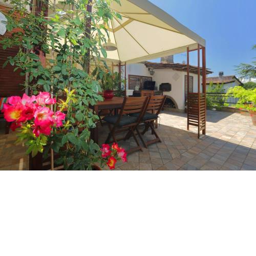 Spaziosa villa bifamiliare