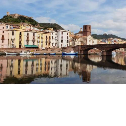 Spazioso e luminoso appartamento a Bosa Sardegna!