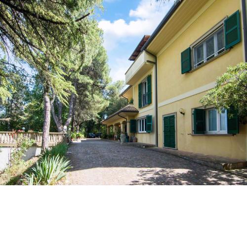 Spectacular Holiday Home in Fano with Garden