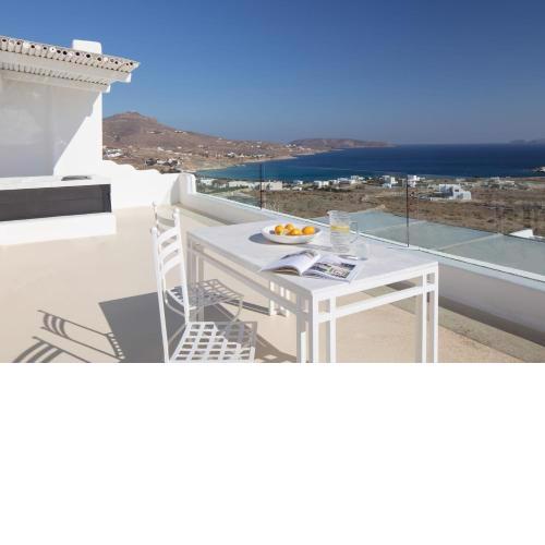 Spectacular Kalafatis Villa 8 Bedrooms Villa Vibhu Private Jacuzzis and Infinity Pool