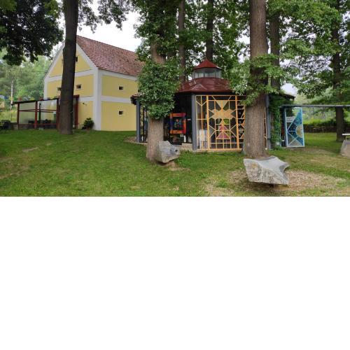 Špejchar pod duby