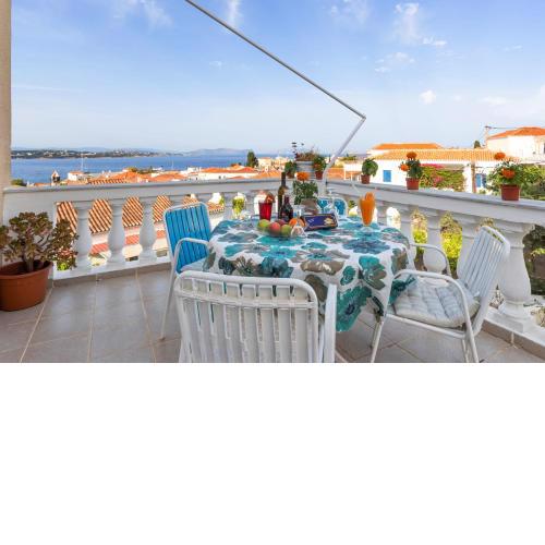 Spetses Revealed - Levante Colors & Scents