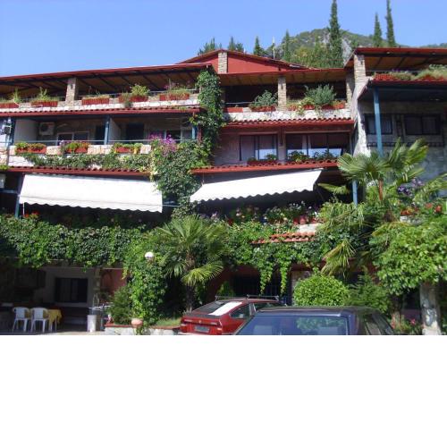 Spiti Almopia
