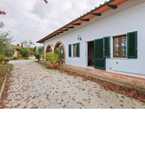 Splendid Apartment in Fucecchio with Garden