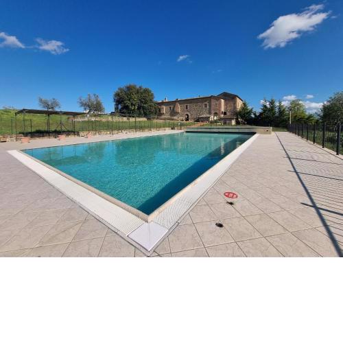 Splendid holiday in Montalcino with shared pool
