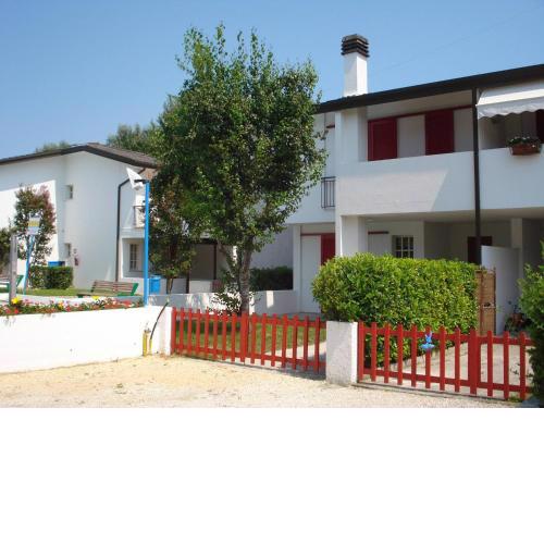 Splendid villa near the sea, Pool and A C by Beahost Rentals