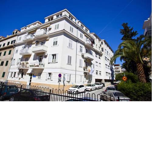 Split Apartments Peric