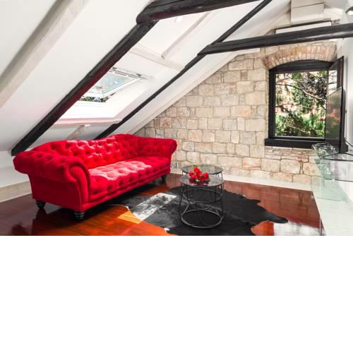 SPLIT CENTRE LUX RESIDENCE