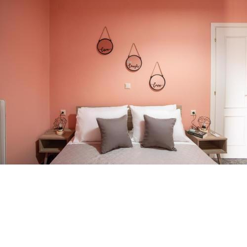Square Apartment