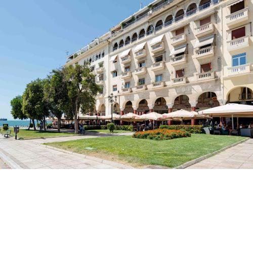 Square Elegant Suites
