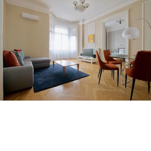 Standard Apartment by Hi5 - Kecskemeti street suite