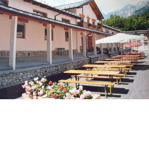 STANZE PRIVATE PRIVAT ROOMS Lunga Via Delle Dolomiti