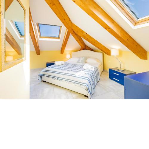 Star House
