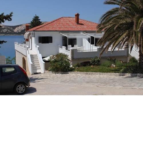 Stara Novalja Apartment Sleeps 2 Air Con WiFi