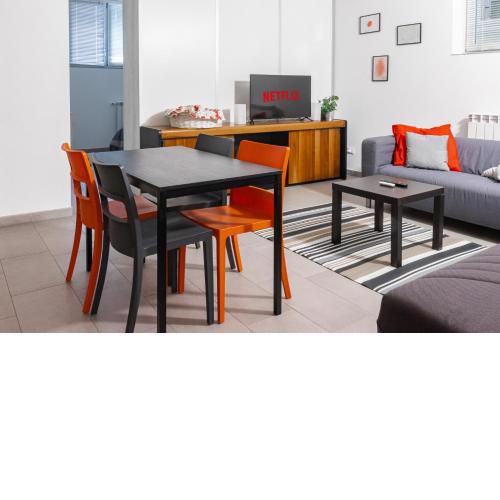 Staurenghi Red Apartment