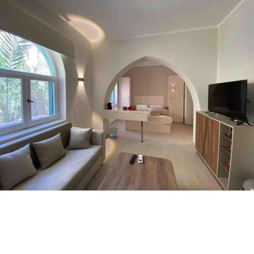 Stay in the center of Elgouna