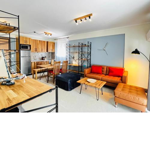 Steel & Oak Vintage Apartments