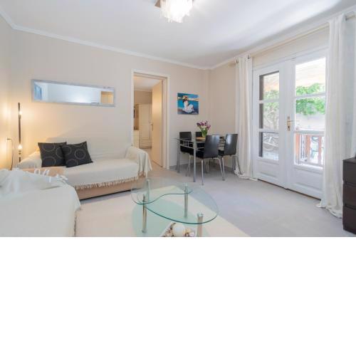 Stefanias apartment