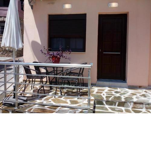 Stelios House