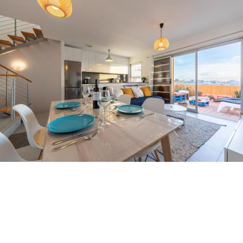 STELLAS PENTHOUSE - by MEDANO4YOU