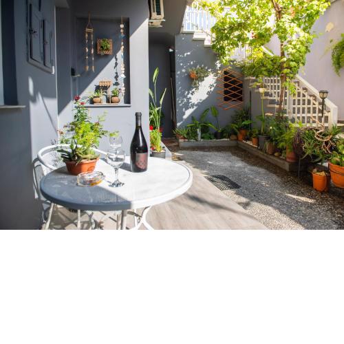 (Stoa escape) traditional home