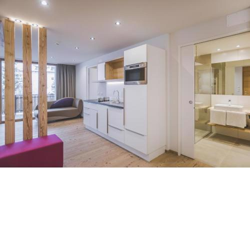 Stoana Apt 4-1