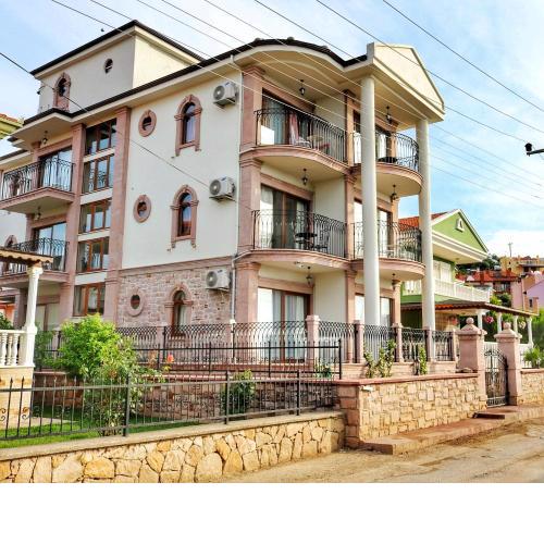 Stone Hill Hotel
