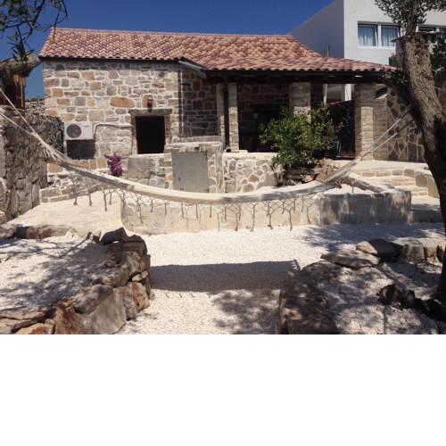Stone house, Croatia, Drvenik Mali
