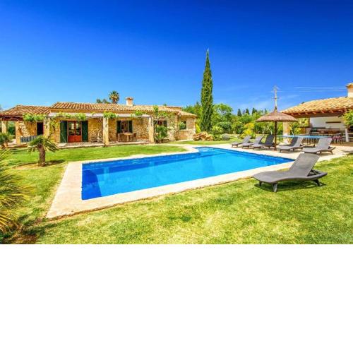 Stone villa in the country Special Car Hire prices for our guests