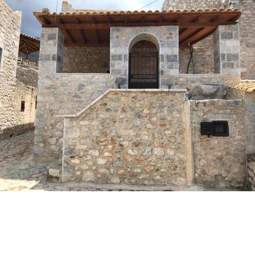 Stonehouse in Mani Penisula