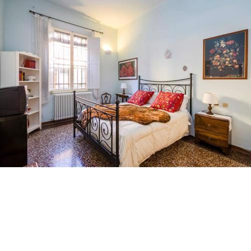 Strategico centro, fiera, ospedale