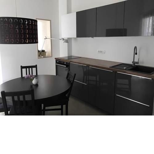 Street Flat