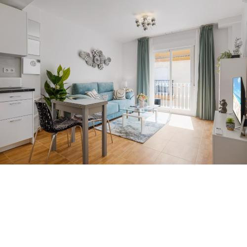 Street View Flat with Balcony Ref 24