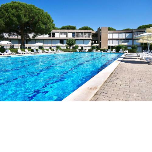 Studio 2 beds in Residence with swimming-pool bed and bath linen included