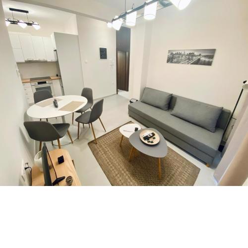 Studio antigonidon square Β