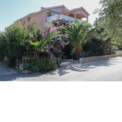 Studio Apartment in Biograd na Moru with Balcony, Air Conditioning, Wi-Fi, Dishwasher (4818-3)