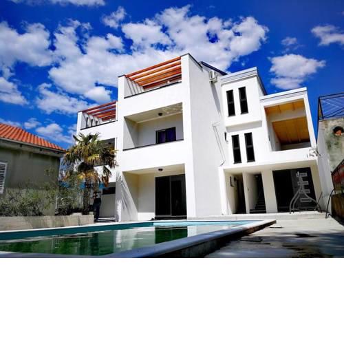Studio Apartment in Biograd na Moru with Terrace, Air Conditioning, Wi-Fi (4805-7)