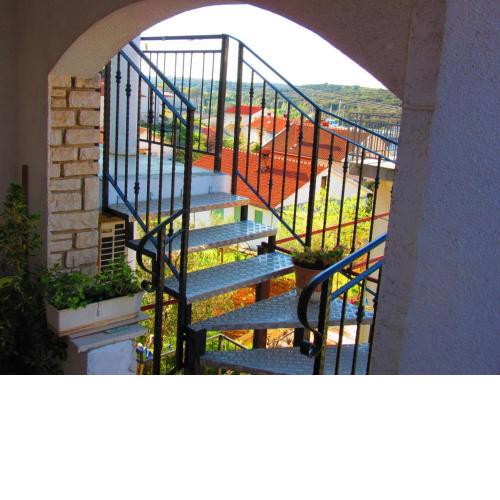 Studio apartment in Pula with sea view, balcony, air conditioning, WiFi 633-3