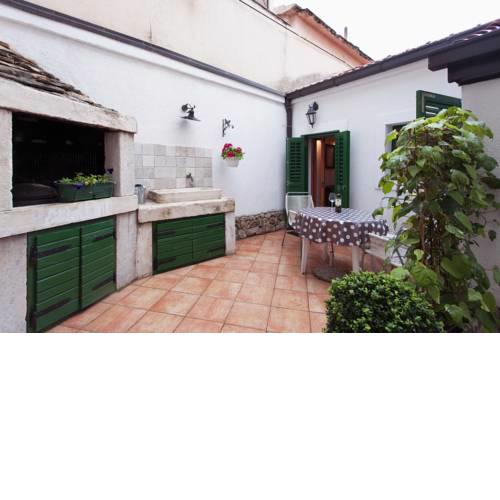 Studio Apartment Karlo