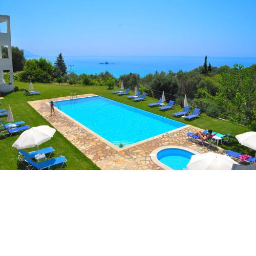 Studio Apartments Paradise with large swimming pool at Pelekas Beach