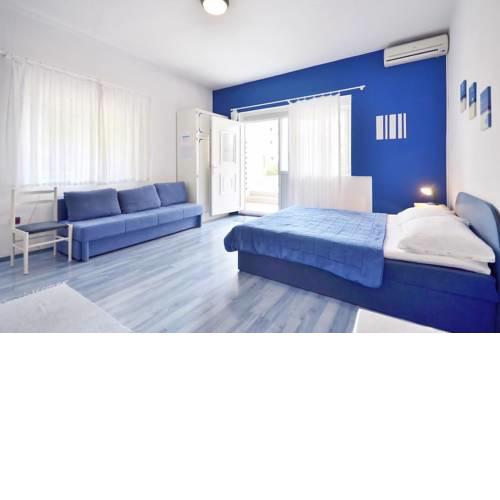 Studio Apartments Promajna