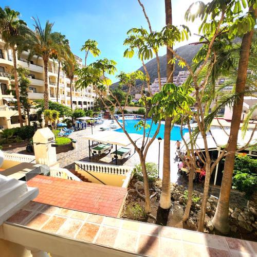Studio Apt In Castle Harbour With Pool View