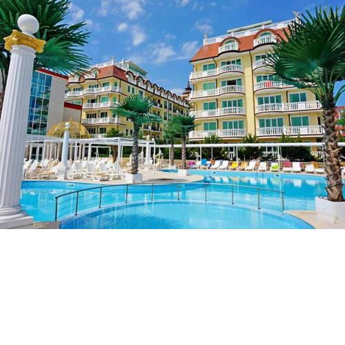 Studio at Elenite 20 m away from the beach with sea view shared pool and jacuzzi
