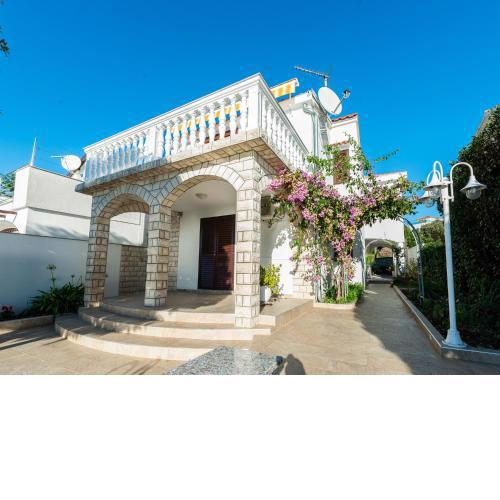 Studio Clara directly on beach
