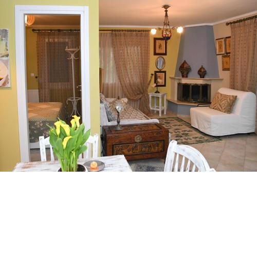 Studio on the beach with private garden