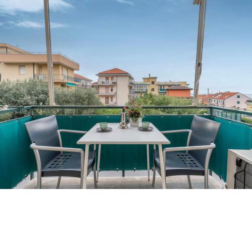 Studio Terrazzino vista Mare by Interhome