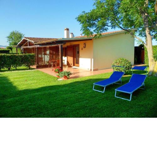 Studio with furnished terrace and wifi at Pescia Romana 3 km away from the beach